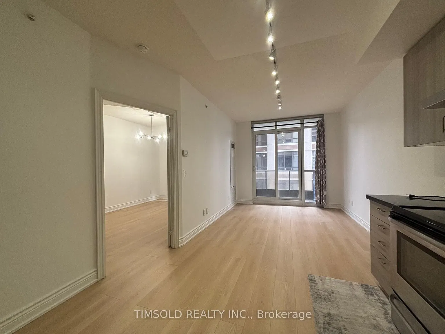 2 bed, $2,500 — Photo 3