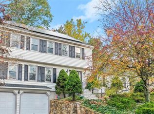 20 Arrowood Pl, Stratford, CT 06614