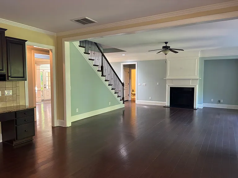 8811 Tamarron Dr — Photo 15