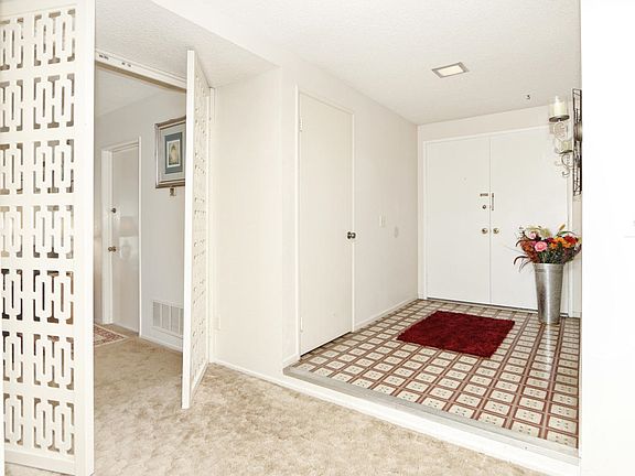 3rd image of 6575 Edmonton Ave