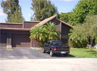 3612 E Forge Rd, Davie, FL 33328