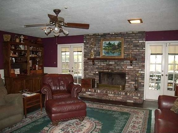 3rd image of 4565 Little Farms Dr