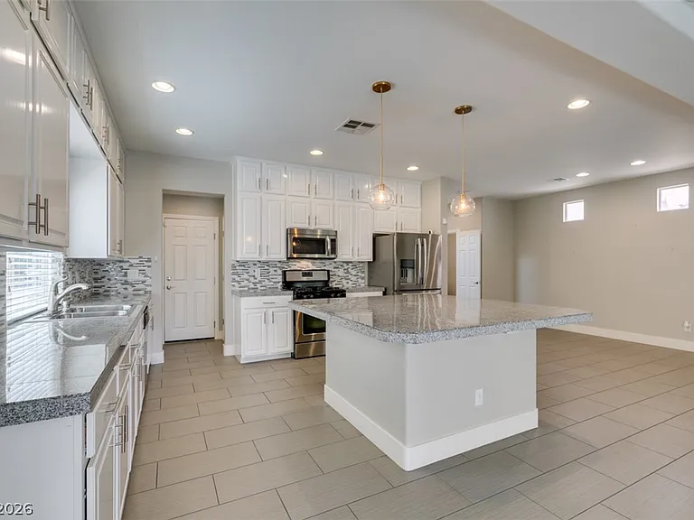 4586 W Camero Ave — Photo 24