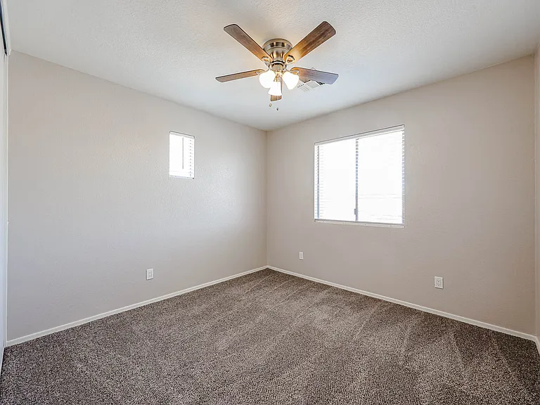 2648 S 84th Gln — Photo 33