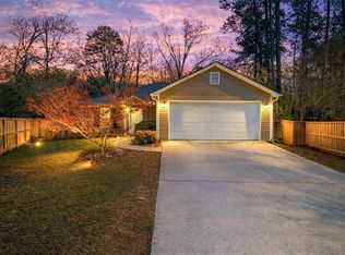 212 Whispering Pine Cir NE, White, GA 30184