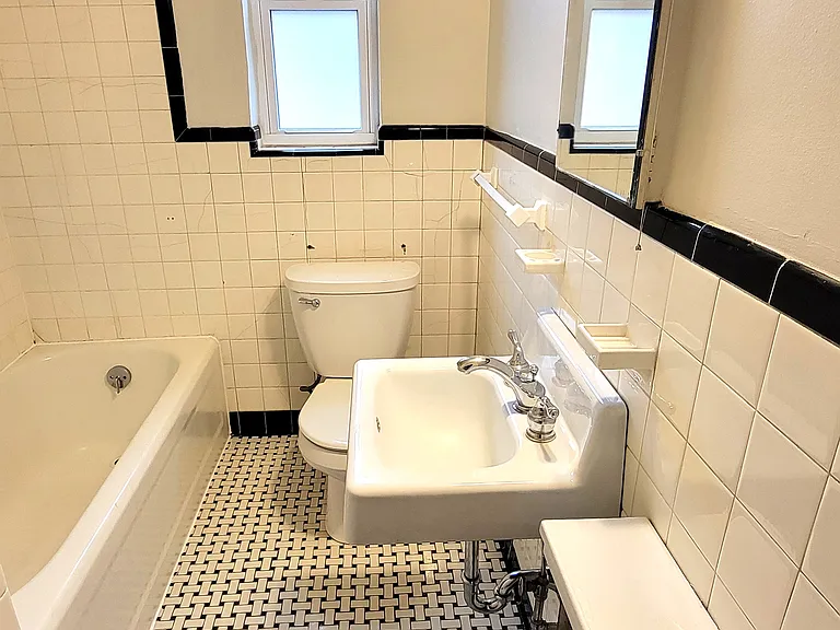 3884 Vine St — Photo 11