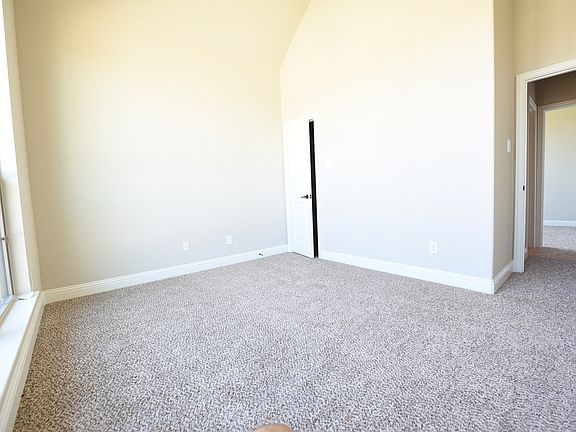 3rd image of 2100 Grant Park Way
