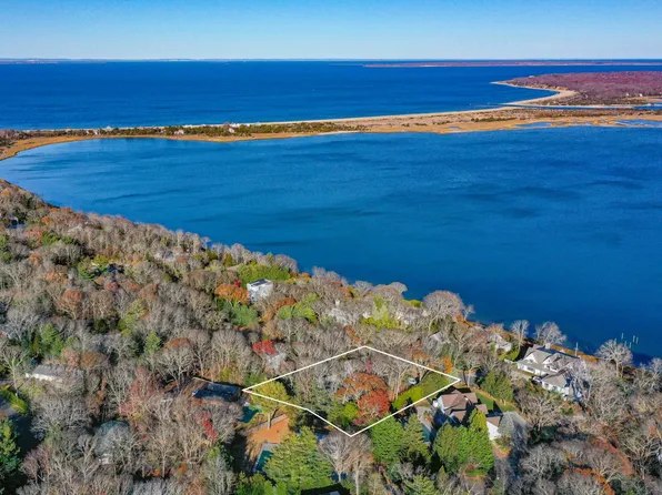 21 Three Mile Harbor Dr, East Hampton, NY 11937