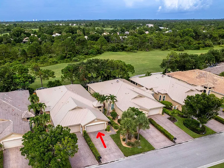 3751 NW Willow Creek Dr — Photo 36