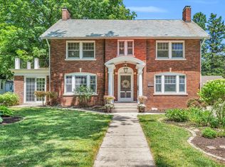 802 W University Ave, Champaign, IL 61820