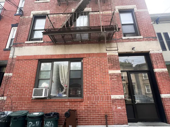 18-40 25th Road image 3 of 3