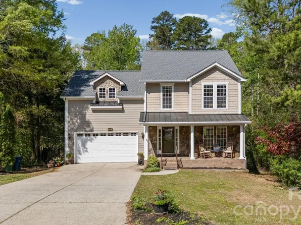 1520 Hawthorne Dr, Indian Trail, NC 28079