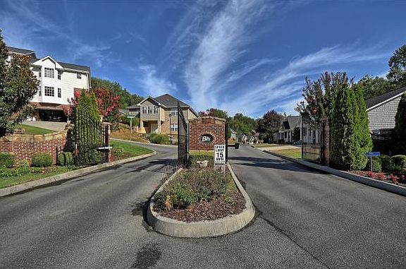 4th image of 101 Bridgewater Ct