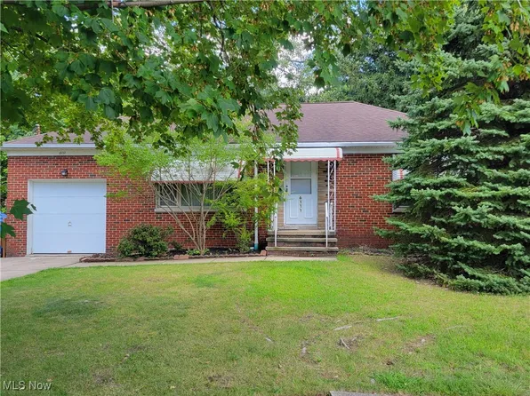 6111 Denison Blvd, Parma Heights, OH 44130