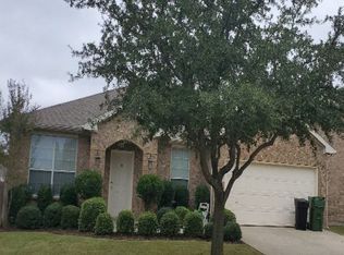 711 Seguin Ln, Mansfield, TX 76063