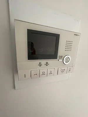 Rented by Buchbinder & Warren | media 23