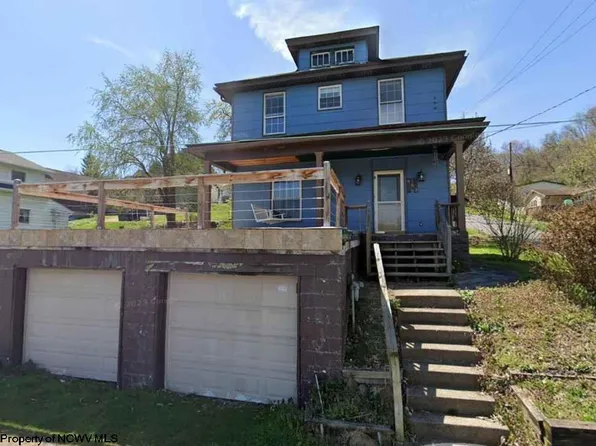 663 Miranov St, Granville, WV 26534