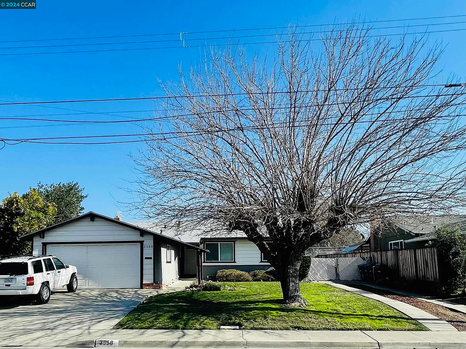3558 Dumbarton St photo 1