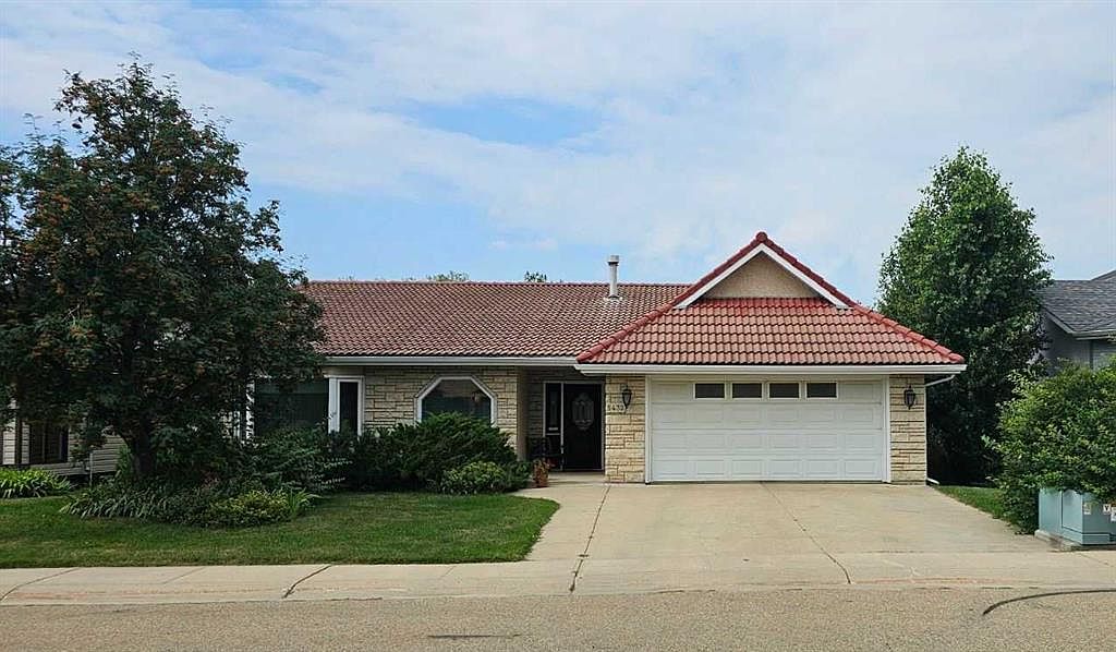 5432 58a Street Cres