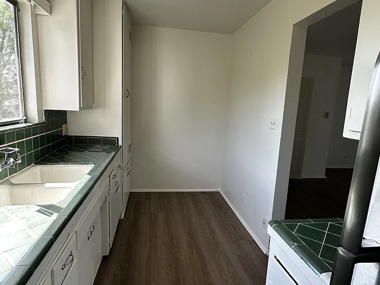 10250 W Camarillo St #15 — Photo 14