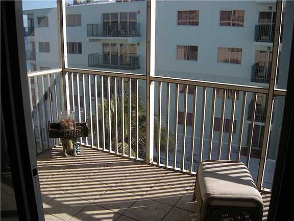 2nd image of 1161 Hillsboro Mile APT 605