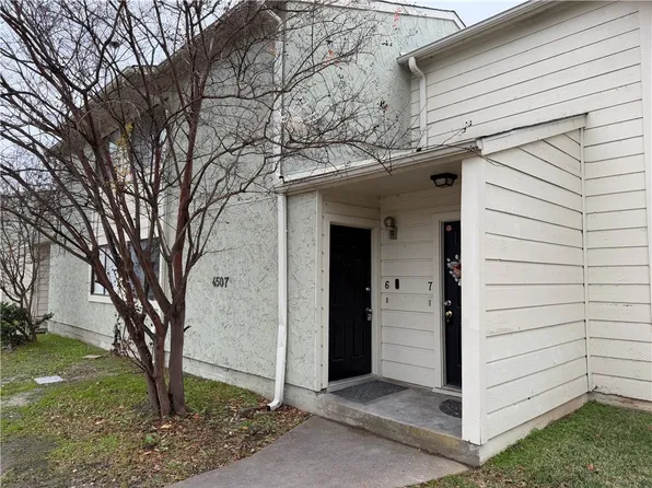 4507 Carter Creek Pkwy APT 6, Bryan, TX 77802