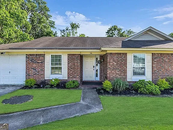 3 bed, 1587 sqft, $2,100 — Photo 3