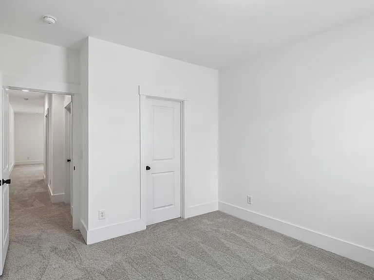 1730 Biscayne Dr — Photo 50
