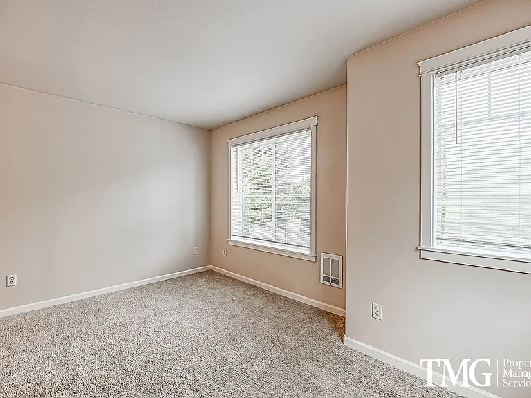 15075 SE Powell Blvd — Photo 6
