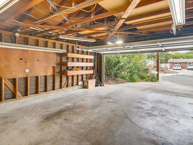 24308 Shrewsbury Cir — Photo 13