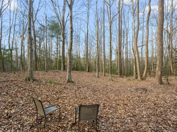 Jusdan Ln, Gloucester, VA 23061