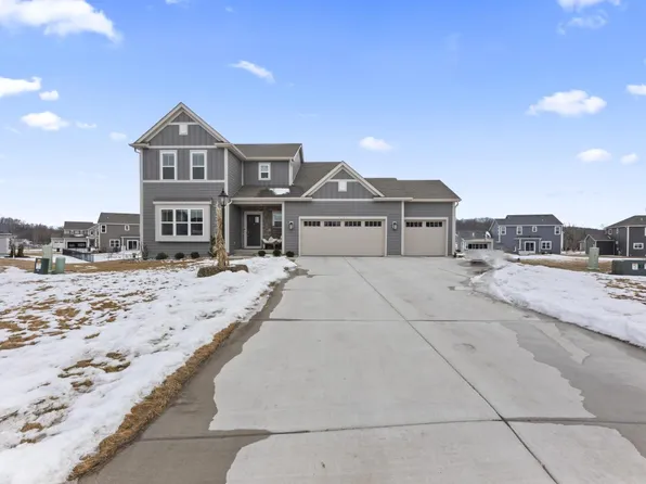 W227N7914 Tamarack COURT, Sussex, WI 53089