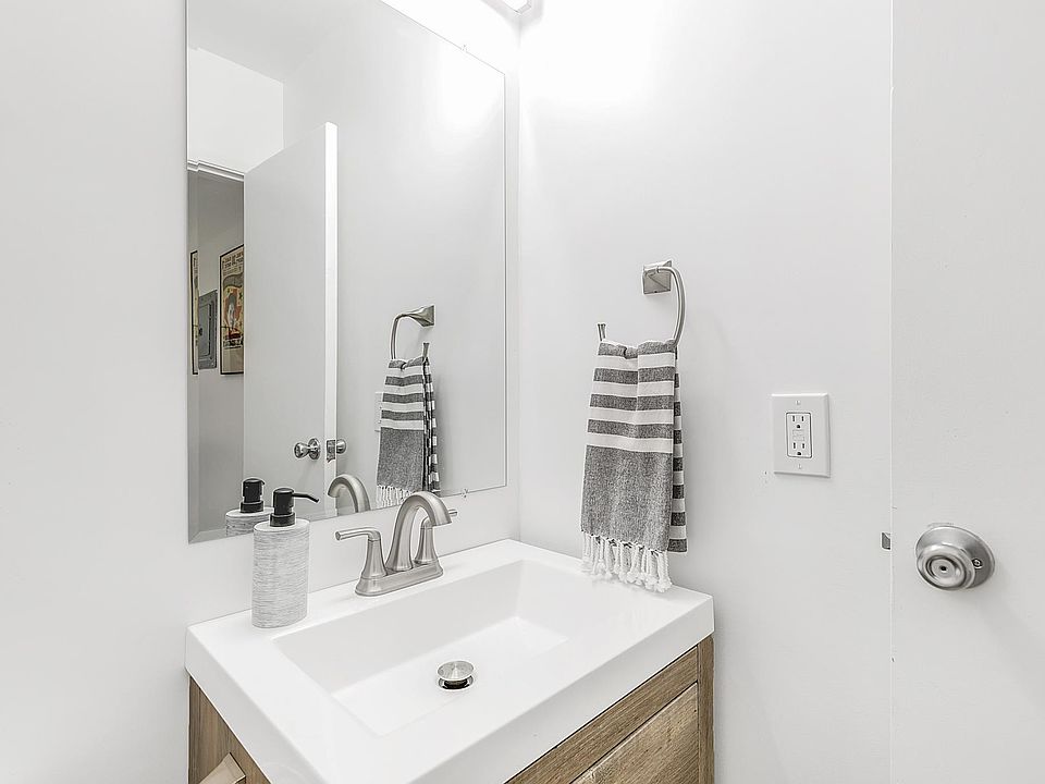 1st image of 3338 Andrita St #3