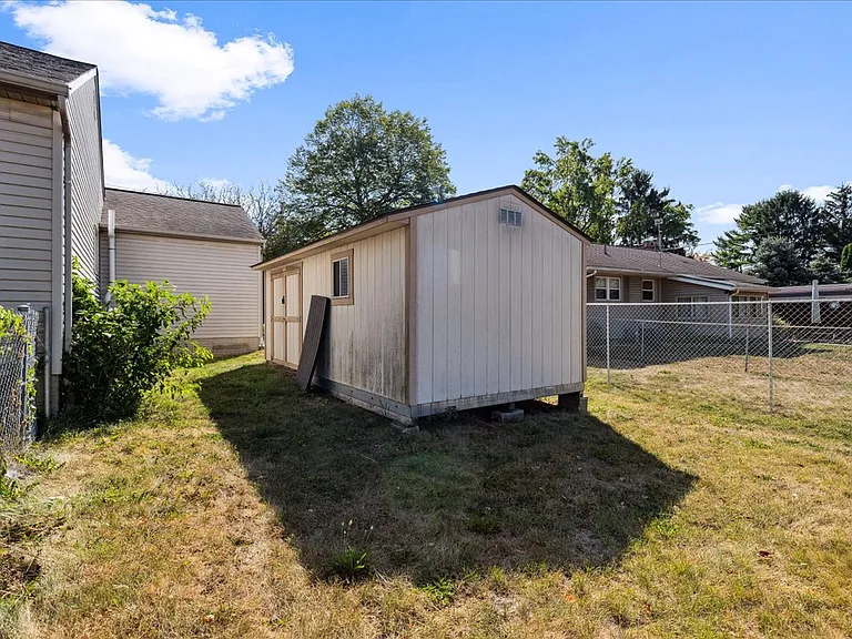 6657 Gender Rd — Photo 30