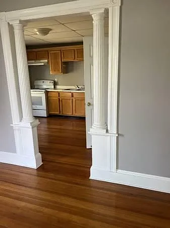 28 Church St #3 — Photo 3