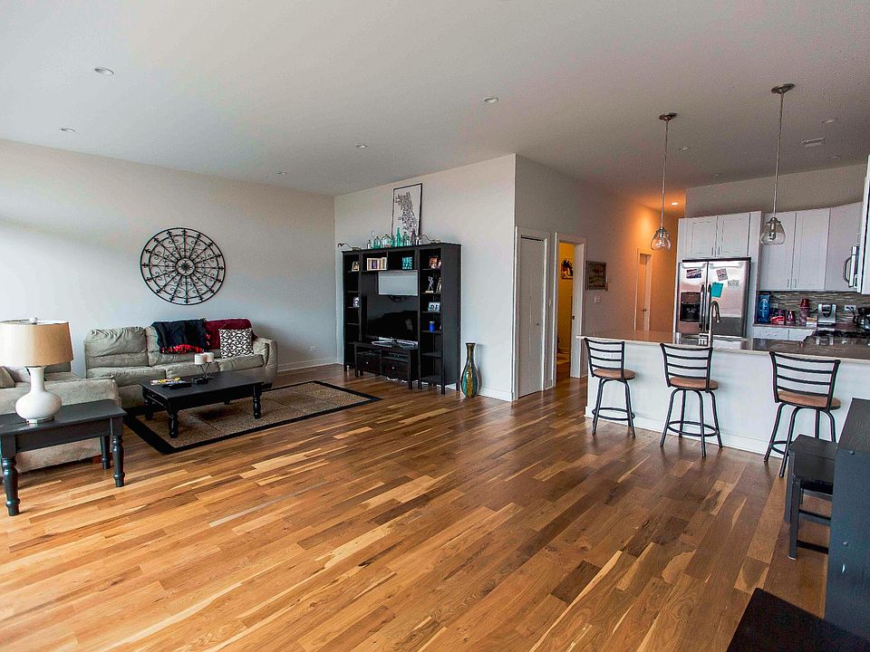 1st image of 3651 N Southport Ave #36511
