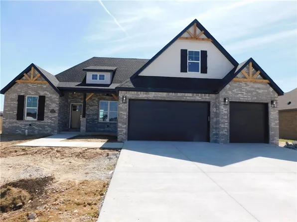 1140 Carrara St, Springdale, AR 72762