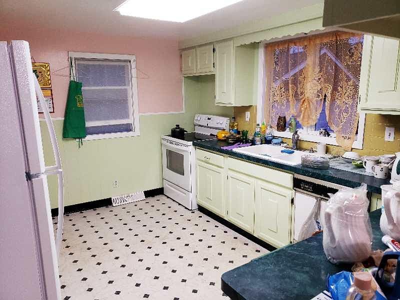 2nd image of 4677 N Bailey Ave