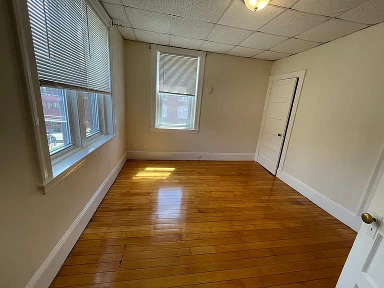 15 Lynde St #17 — Photo 7