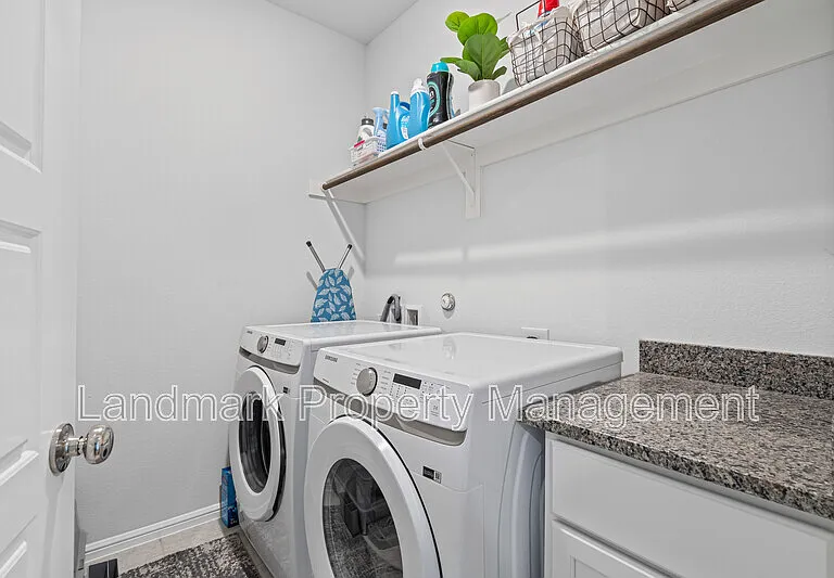 1206 Fox Chase Dr — Photo 5