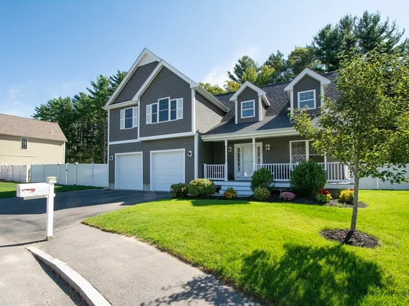 52 Saw Mill Ln, Rockland, MA 02370