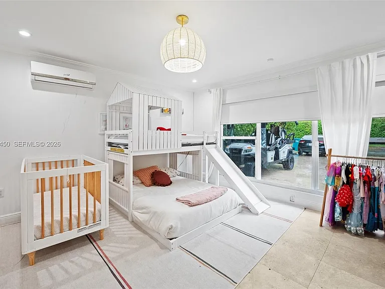 200 W Mashta Dr — Photo 15