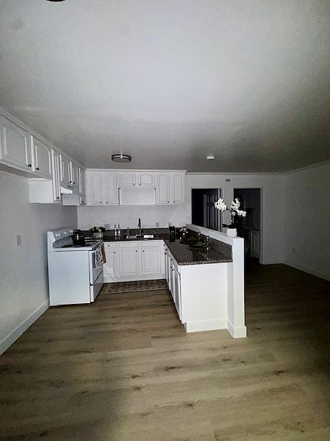 1st image of 10162 Hillhaven Ave #12