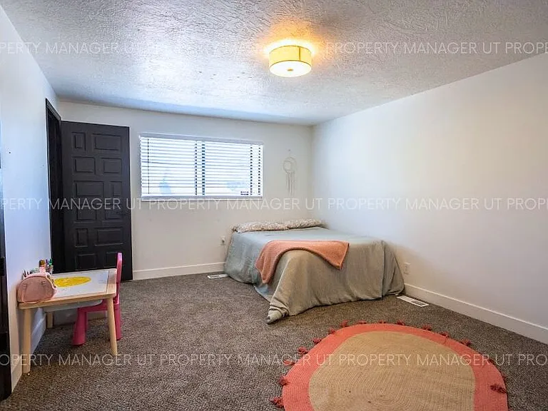 4424 W Skye Dr — Photo 9