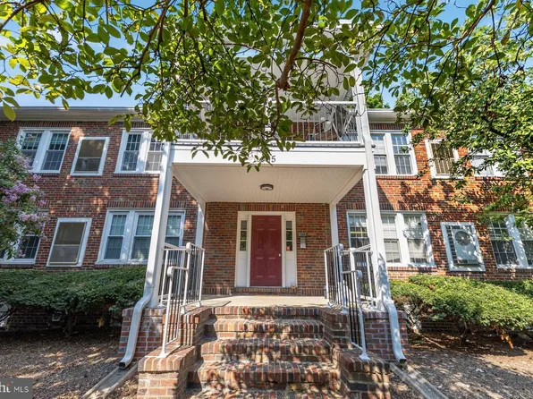 305 Duncan Ave APT D, Alexandria, VA 22301