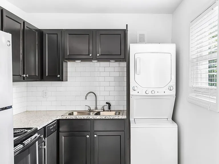 The Lennox — Photo 12