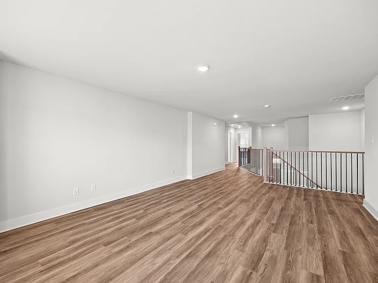 6506 Elaine Ct — Photo 22