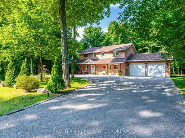 100 Desroches Trl, Tiny, ON L9M 0H9