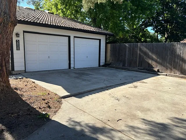 3 bed, 1518 sqft, $2,350 — Photo 4