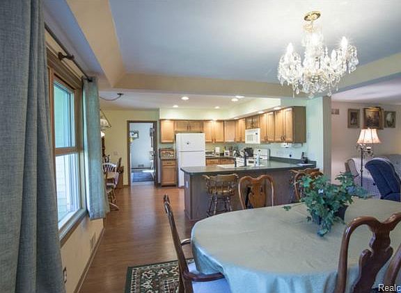 3rd image of 29451 Stockton Ave
